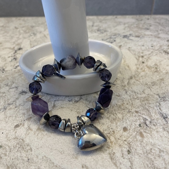 Costume Jewelry  with heart charm - Picture 1 of 6